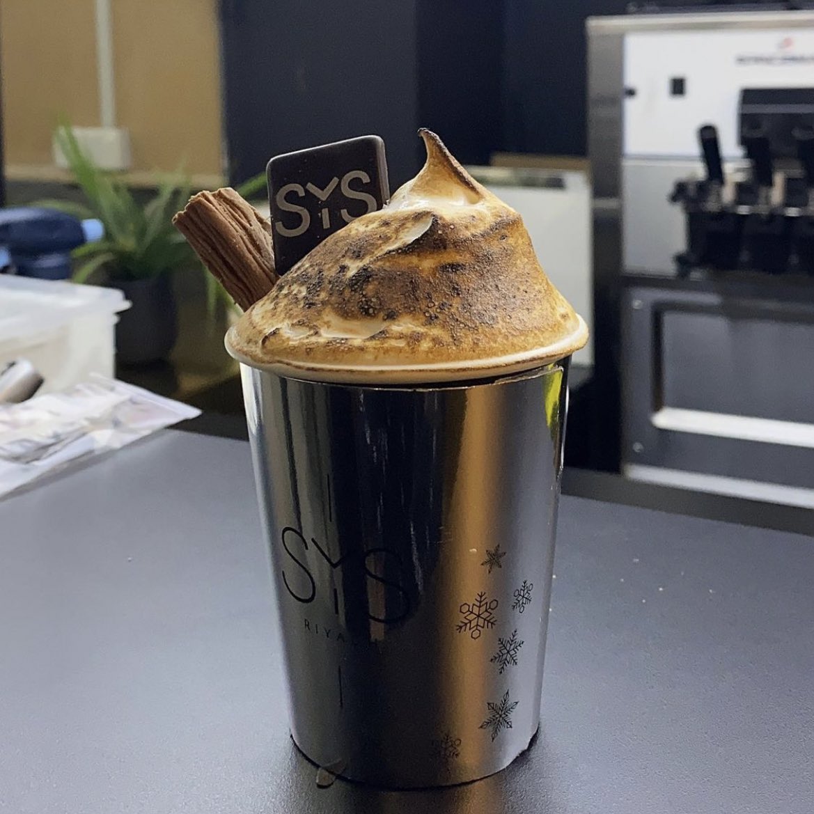 Najd_Blog's tweet photo. سيستيم كافيه | System Cafe 

من أشهر الكافيهات الي تقدم الهوت تشوكلت

📍Location 
https://t.co/8Jz45MArIi https://t.co/o5bAY0TGhr