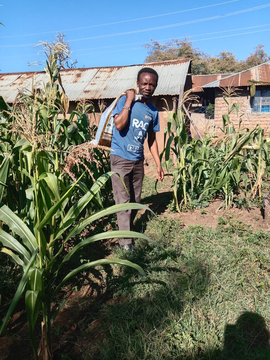 agumba_sigar's tweet photo. At home we do simple, we just mean business and happiness of purpose. #KARACHUONYO 2022 https://t.co/Gr0XMhsdq5