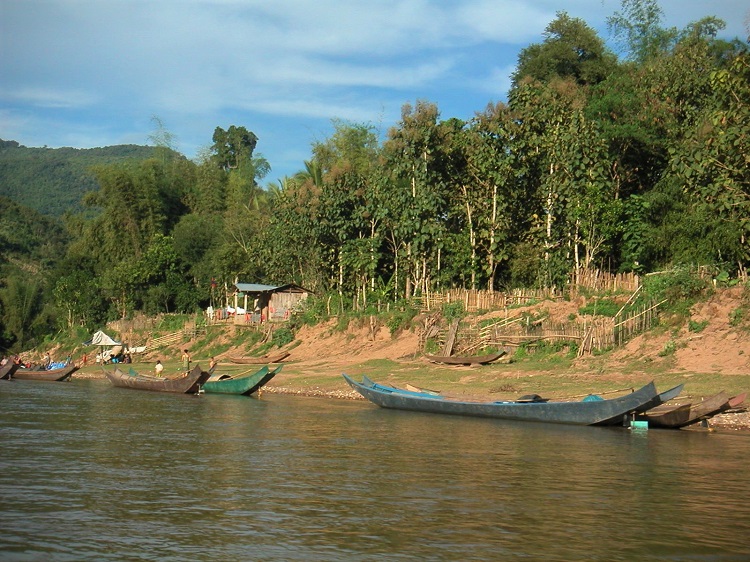 happynomad's tweet photo. Two days of boating along the Mekong and Nam Tha rivers in Laos: https://t.co/0TMsRXwiM1 https://t.co/31bBPY6ktt