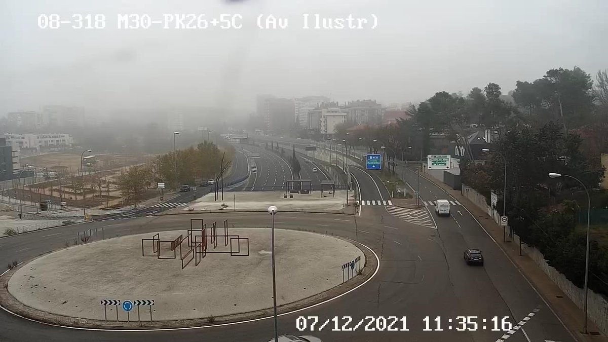 #FMA: Presencia de niebla en numerosos puntos de la Comunidad de Madrid. Rogamos especial prudencia al volante. 
⚠️🌫️

ℹ️ Consejos a tener en cuenta: