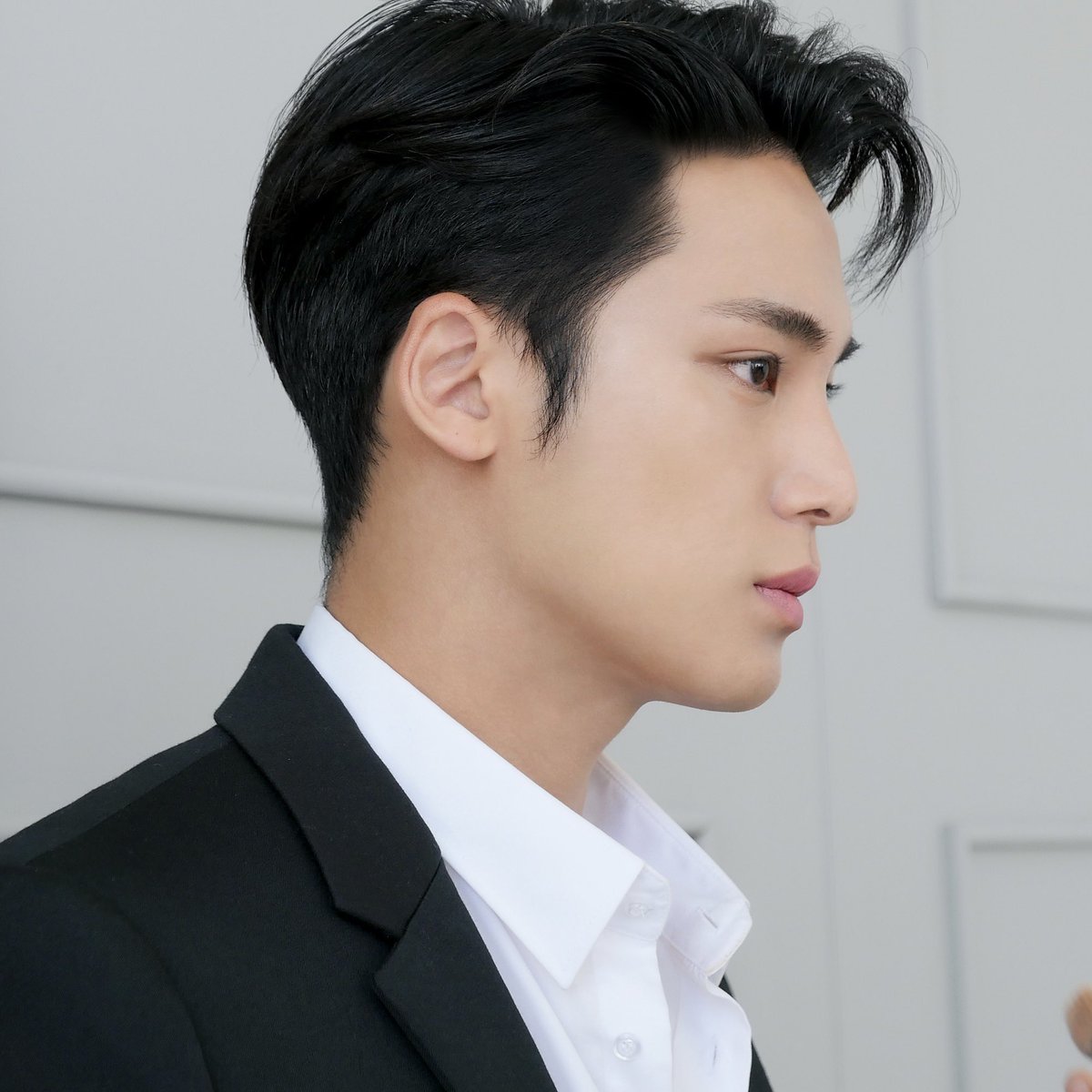 midautumnnights's tweet photo. hooked | minwon/meanie short filo au

— kung saan ang friendly raketero na si wonwoo ay umextra sa movie na pinagbibidahan ng celebrity crush niyang si mingyu kim. nang magkaroon siya ng chance na makapagpa-picture rito, ay nakilala niya ang "tunay" nitong ugali. https://t.co/bWOyaoXr11