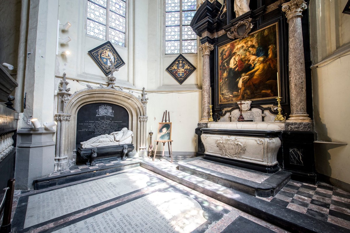 Stad_Antwerpen's tweet photo. Proficiat! 🥰 De #Grafkapel van #Rubens in de Sint-Jacobskerk heeft de Erfgoed Challenge gewonnen. 🏆 ➡ https://t.co/p2jSu4r3qG https://t.co/oySZqBmWF8