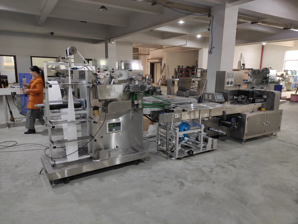 leadmach's tweet image. Wet wipe machine was packed for shipping.

Best wet wipes machine manufacturer, Lead Machinery focuses on providing a variety of wet wipes machine for customers.

Get the same wet wipe machine: leadmach.com/wet-wipe-machi…

#wetwipesmachine
#wetwipespackagingmachine
#wettissuemachine