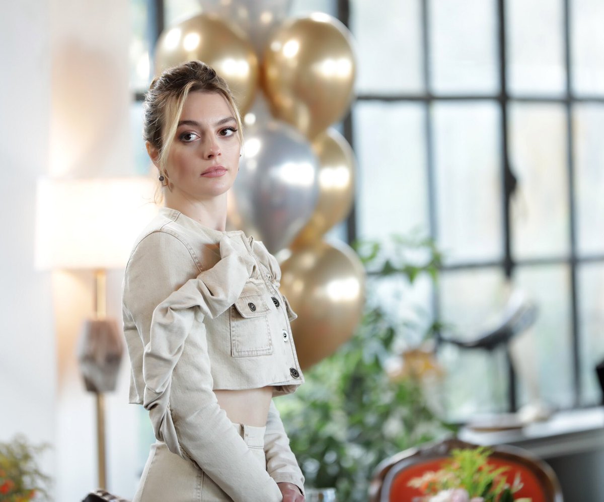 MuzikveTV's tweet photo. #Sadakatsiz 42.Bölüm Özet ve Kareleri 📸 Yeni bölüm Çarşamba 20.00’de @KanalD’de! https://t.co/3oh2xsd45j
