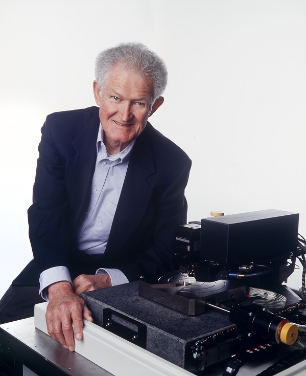 budgetsensors's tweet photo. Today we remember the late Prof. Calvin Quate, co-inventor of the Atomic Force Microscope, who was born on this date in 1923. Binnig, Quate and Gerber constructed the first AFM in 1986. The three scientists received the Kavli Prize in 2016 for their invention.
#AFMProbes https://t.co/hpg3tecMry
