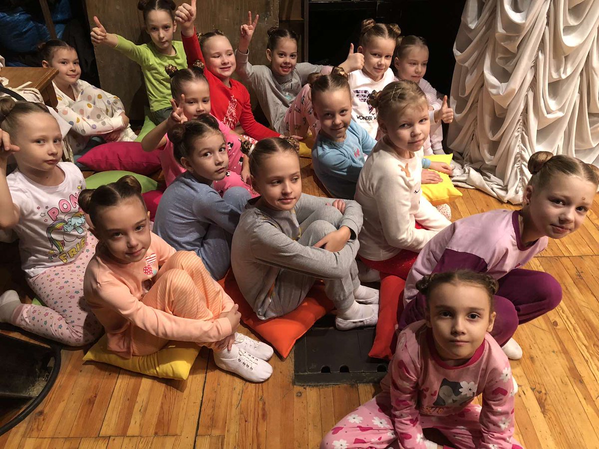 dhi15kirdop's tweet photo. В минувшие выходные прошёл Всероссийский конкурс "Первые шаги". Поздравляем участников и педагогов коллектива "Преображение" с заслуженной победой 🥇👏 https://t.co/HL8ILtLh6l