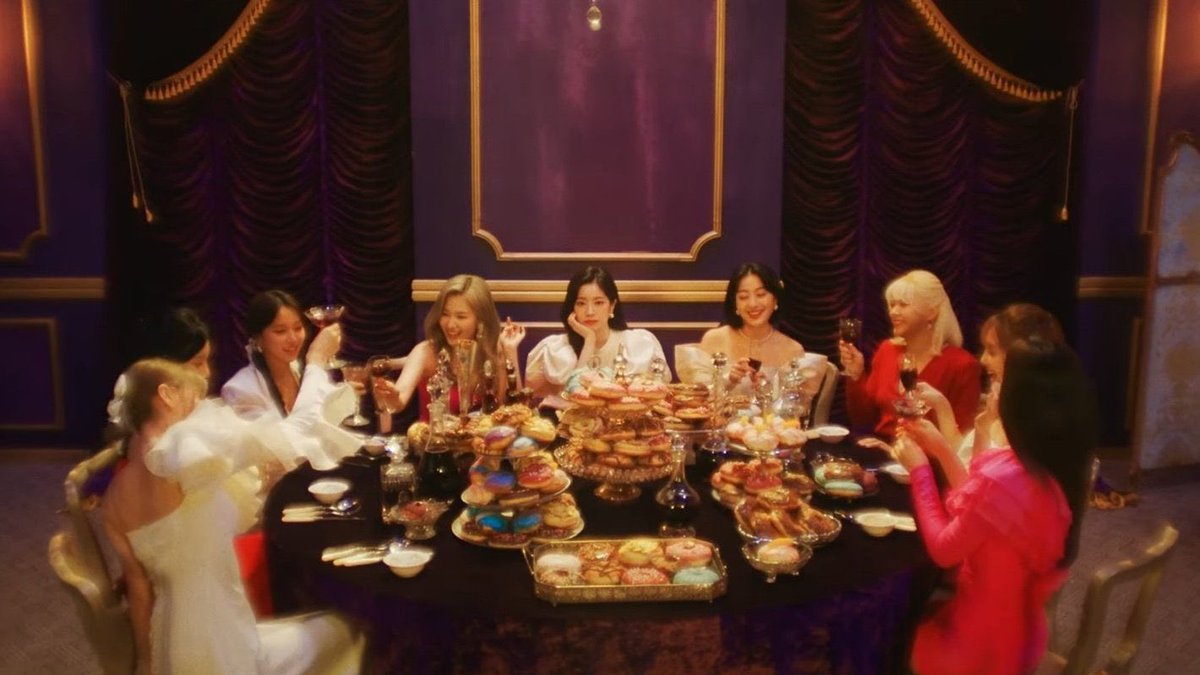 Twice_siu's tweet photo. [DAY 13]
I vote for #MAMAVOTE #twice https://t.co/1aNx20vJAY
