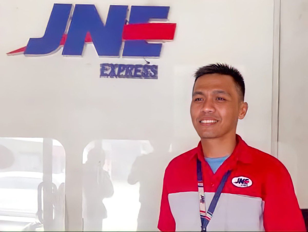 JNE Express tweet media