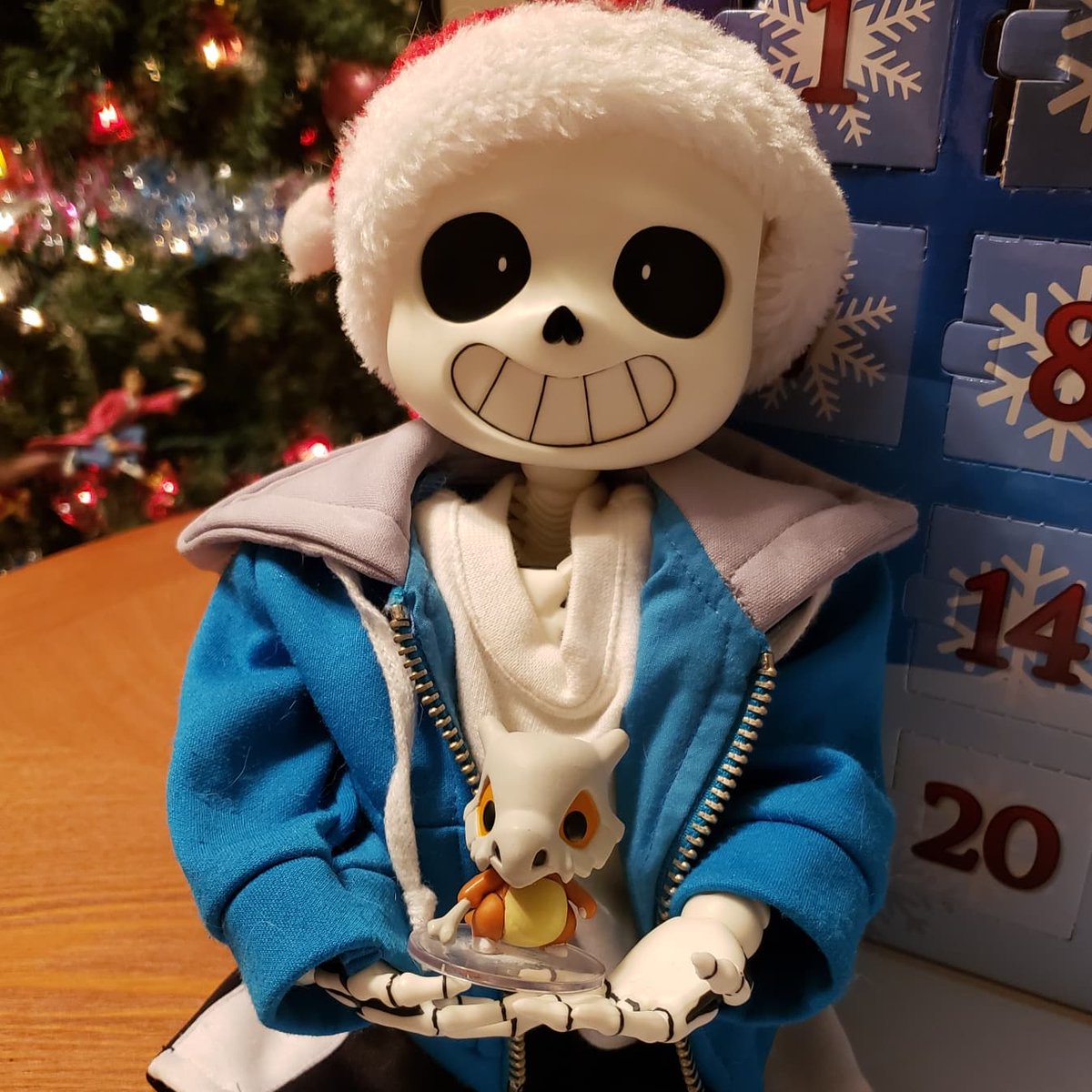 pun_skele's tweet photo. Day 5: Who's that Pokemon?
It's Kubone
I always felt so bad for this little guy after reading the Pokedex entry for it.
#undertale @tobyfox #bjd #sans @sansdoll #pokemon #kubone #funkopopadventcalendar https://t.co/H76LDUGmyC