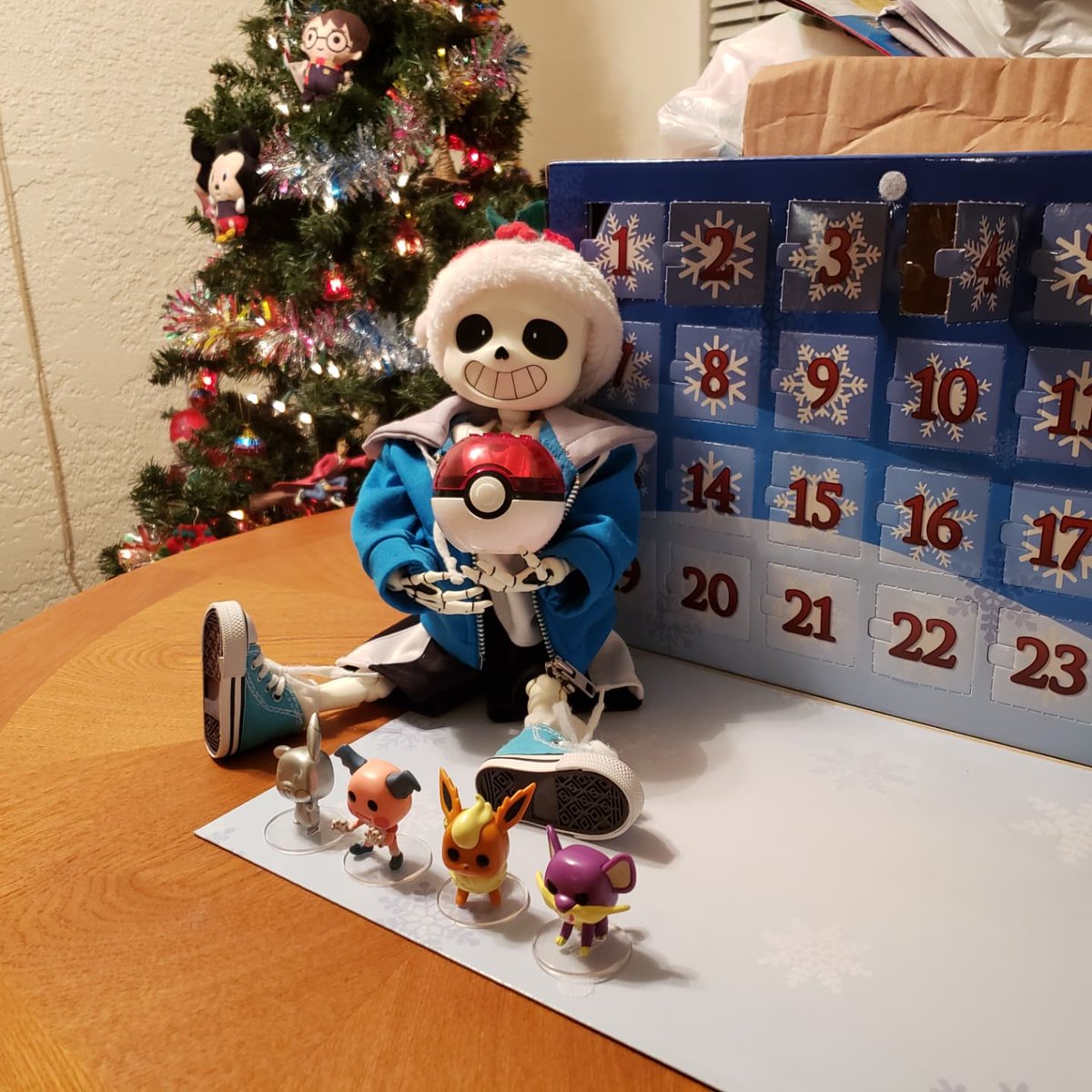pun_skele's tweet photo. Day 5: Who's that Pokemon?
It's Kubone
I always felt so bad for this little guy after reading the Pokedex entry for it.
#undertale @tobyfox #bjd #sans @sansdoll #pokemon #kubone #funkopopadventcalendar https://t.co/H76LDUGmyC