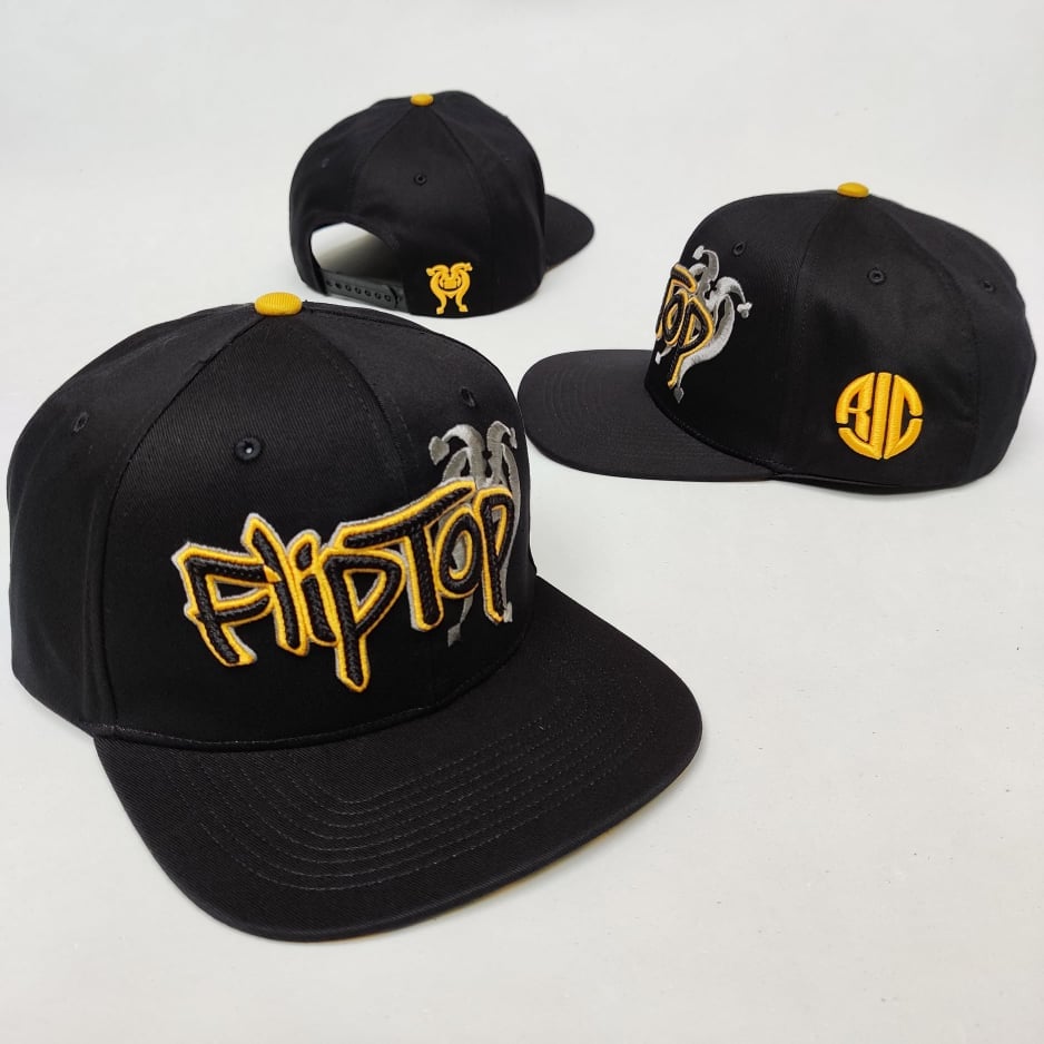 FlipTop_Battles's tweet photo. FlipTop X RJC πͺπͺπͺ
(Sa kanila lang po makakakuha, hindi sa amin).
#FlipTopRepresentCollabs #RealJokesClothing https://t.co/6fa8krtDCC