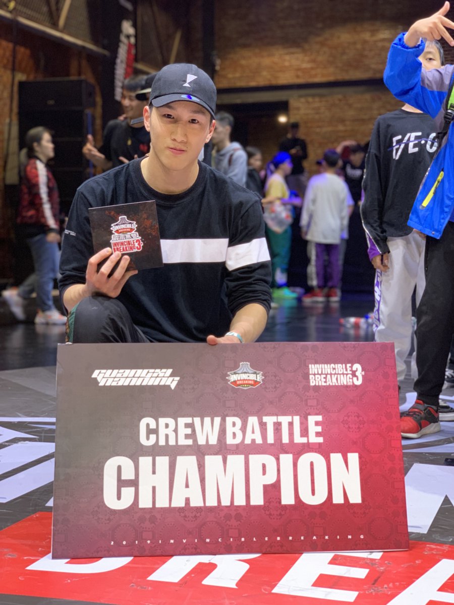 KBSKorea24's tweet photo. For #TouchBaseInSeoul we meet Kaden Kim(김우석) aka #bboy Found, a member of the world championship winning #breaking crew #FusionMC. He tells us how  breaking changed his life and led to help him discover more about his roots as a Korean-American #adoptee. #비보이 #인터뷰 https://t.co/HIiDQQxwpG