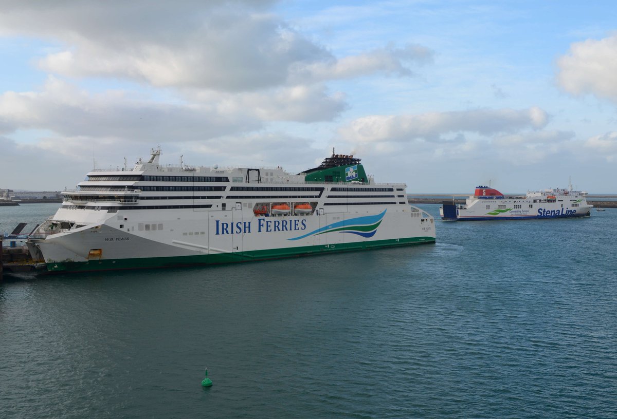 CherbourgEscale's tweet photo. Tempête Barra : les ferries pour l'Irlande bloqués à Cherbourg. 
https://t.co/8JDmbBoSzV https://t.co/eMCiKYc225