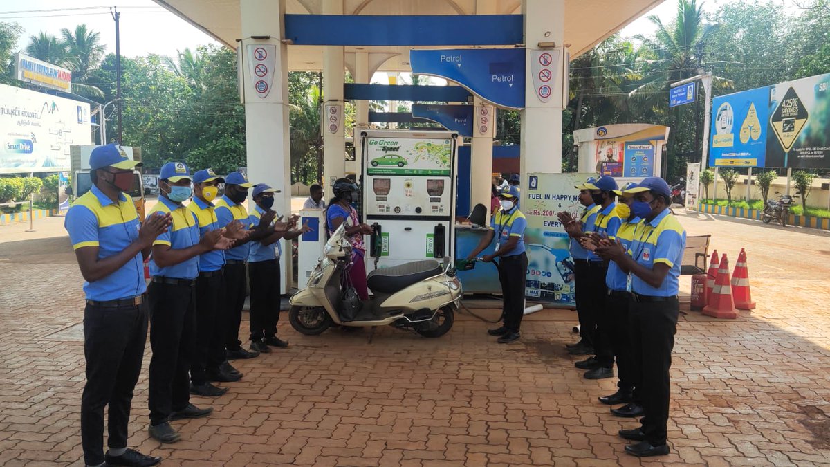 BpcRetailTvl's tweet photo. Congratulations to all the lucky customers who won Rs 200/- free fuel during #Happy Hours Campaign in the districts of Tirunelveli Retail Territory @BPCLimited @BPCLRetail @8singhi https://t.co/PaxUA6mE4u