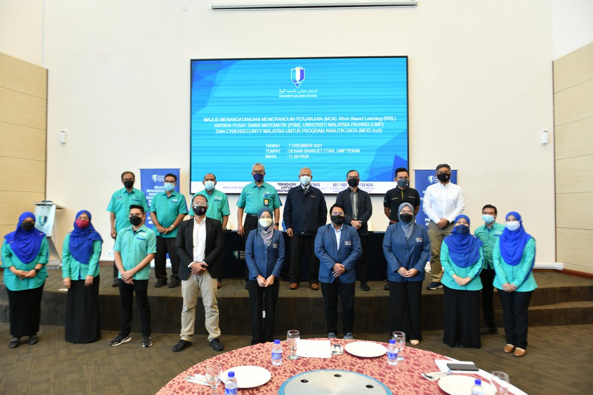umpsamalaysia's tweet photo. #UMPSharing
Universiti Malaysia Pahang (UMP) telah menjalinkan kerjasama bersama CyberSecurity Malaysia (CSM) menerusi pemeteraian Majlis Menandatangani Memorandum Perjanjian (MoA) yang telah dijalankan di Dewan Bankuet Canseleri Tun Abdul Razak. https://t.co/5Qv7Awl2Fp
