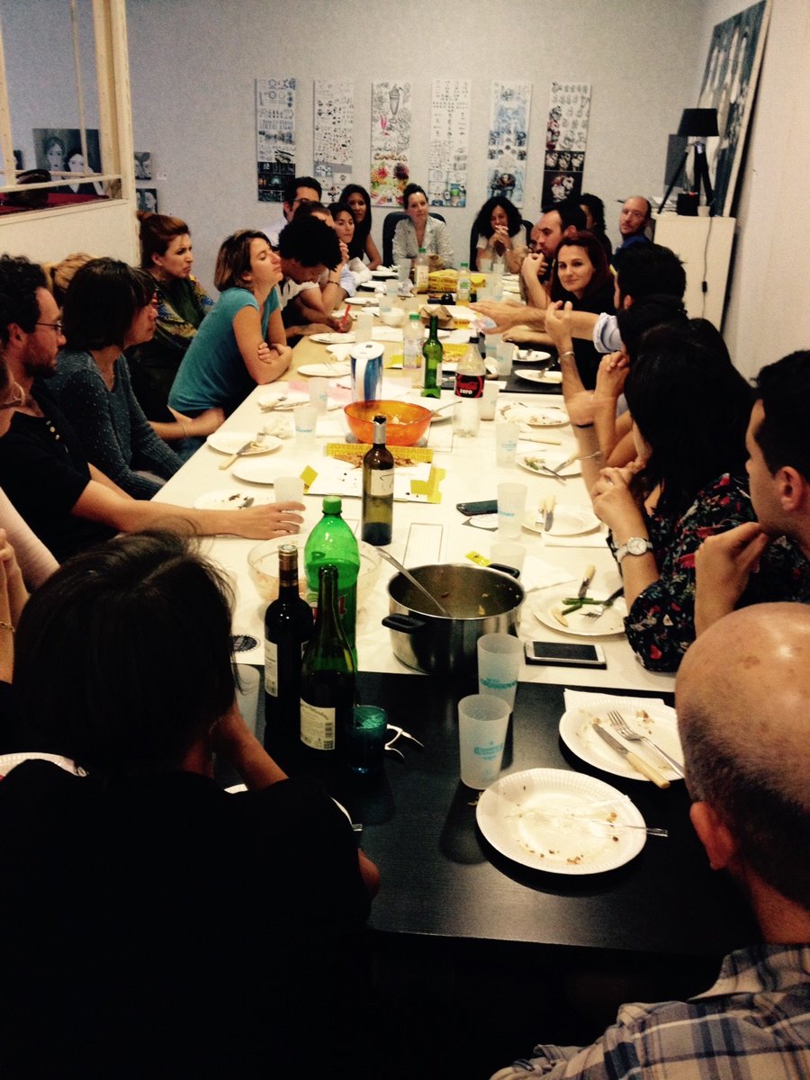 LesSatellites's tweet photo. 🎉 10 ANS 🎉 10 ans de repas partagés, de conseils engagés, de bureaux encombrés...  !
Pour cette semaine d'anniversaire, on ressort nos photos préférées accompagnées de mots doux de nos membres. 
Merci, 10 fois merci !
#coworking #LesSatellites #communauté #nice06 https://t.co/UWVxFH5wwH