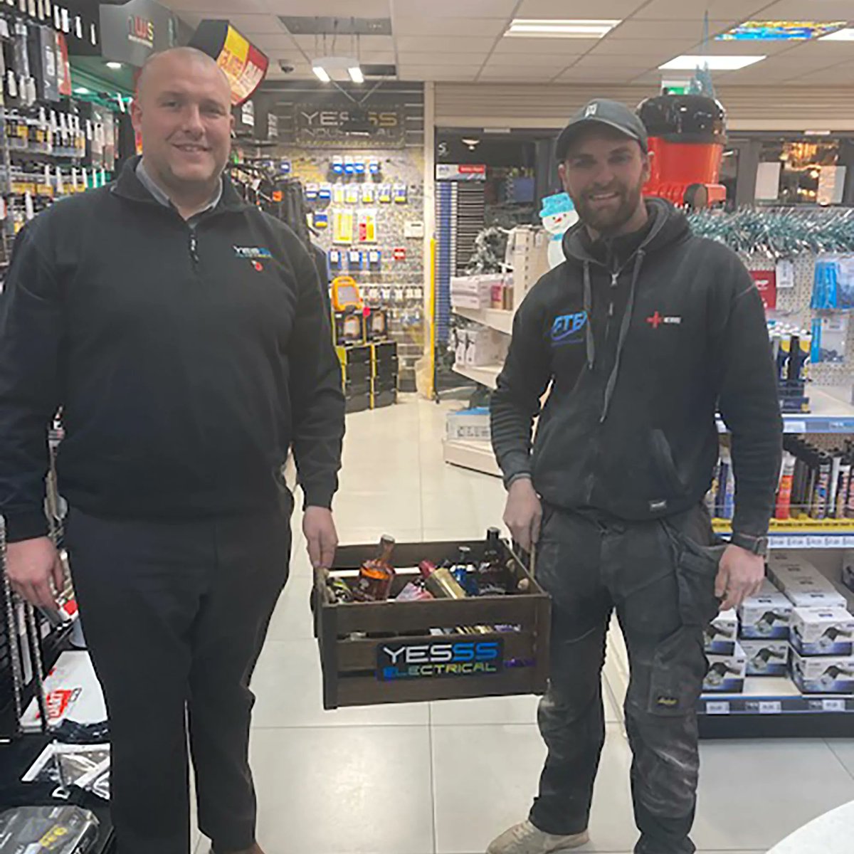 YESSSElectrical's tweet photo. Congratulations to Ben of Fastrack Electrical, who won a Drinks Hamper from our #YESSS #Derby branch.
#Win #Competition #PrizeDraw #Giveaway #YESSSElectrical https://t.co/P8ID0eS17q