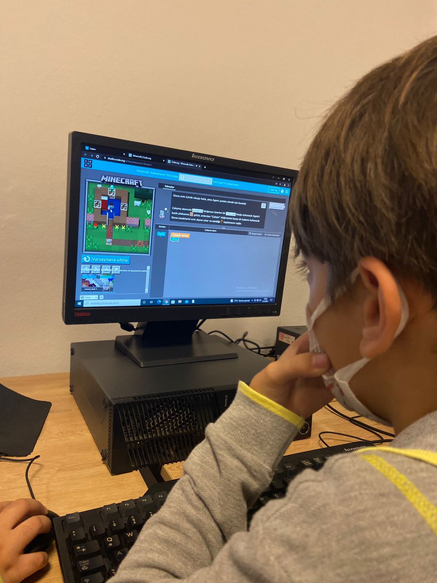ortacabk's tweet photo. 4. sınıf öğrencilerimiz, Robotik&amp;Kodlama dersinde ‘’Hour of Code’’ etkinlikleri ile teknolojinin nasıl çalıştığına dair becerilerini geliştirerek bu haftanın önemini öğrendiler. @burgencay @busraaltuntasbk #BahcesehirKodluyor #Hourofcode #bkhourofcode https://t.co/TWK5Xb8Gfm