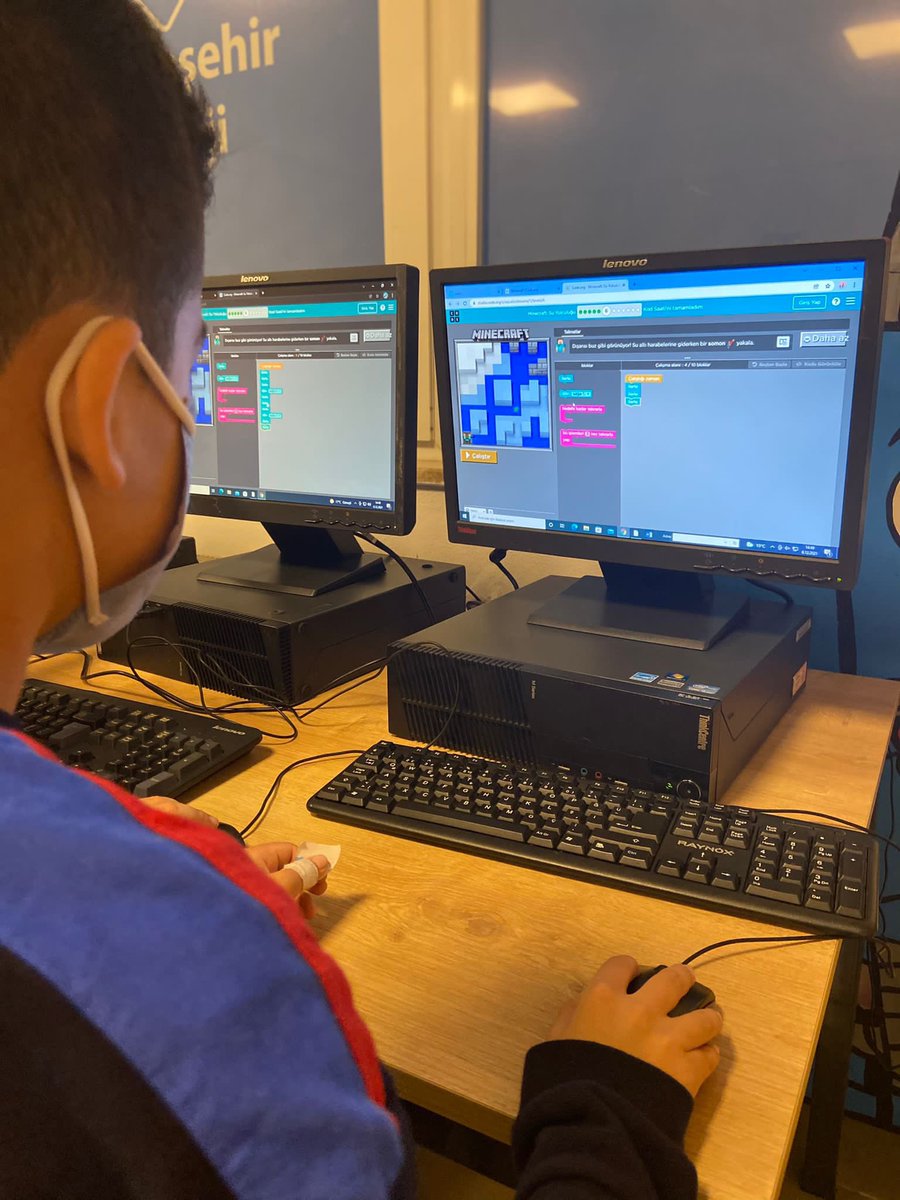 ortacabk's tweet photo. 4. sınıf öğrencilerimiz, Robotik&amp;Kodlama dersinde ‘’Hour of Code’’ etkinlikleri ile teknolojinin nasıl çalıştığına dair becerilerini geliştirerek bu haftanın önemini öğrendiler. @burgencay @busraaltuntasbk #BahcesehirKodluyor #Hourofcode #bkhourofcode https://t.co/TWK5Xb8Gfm