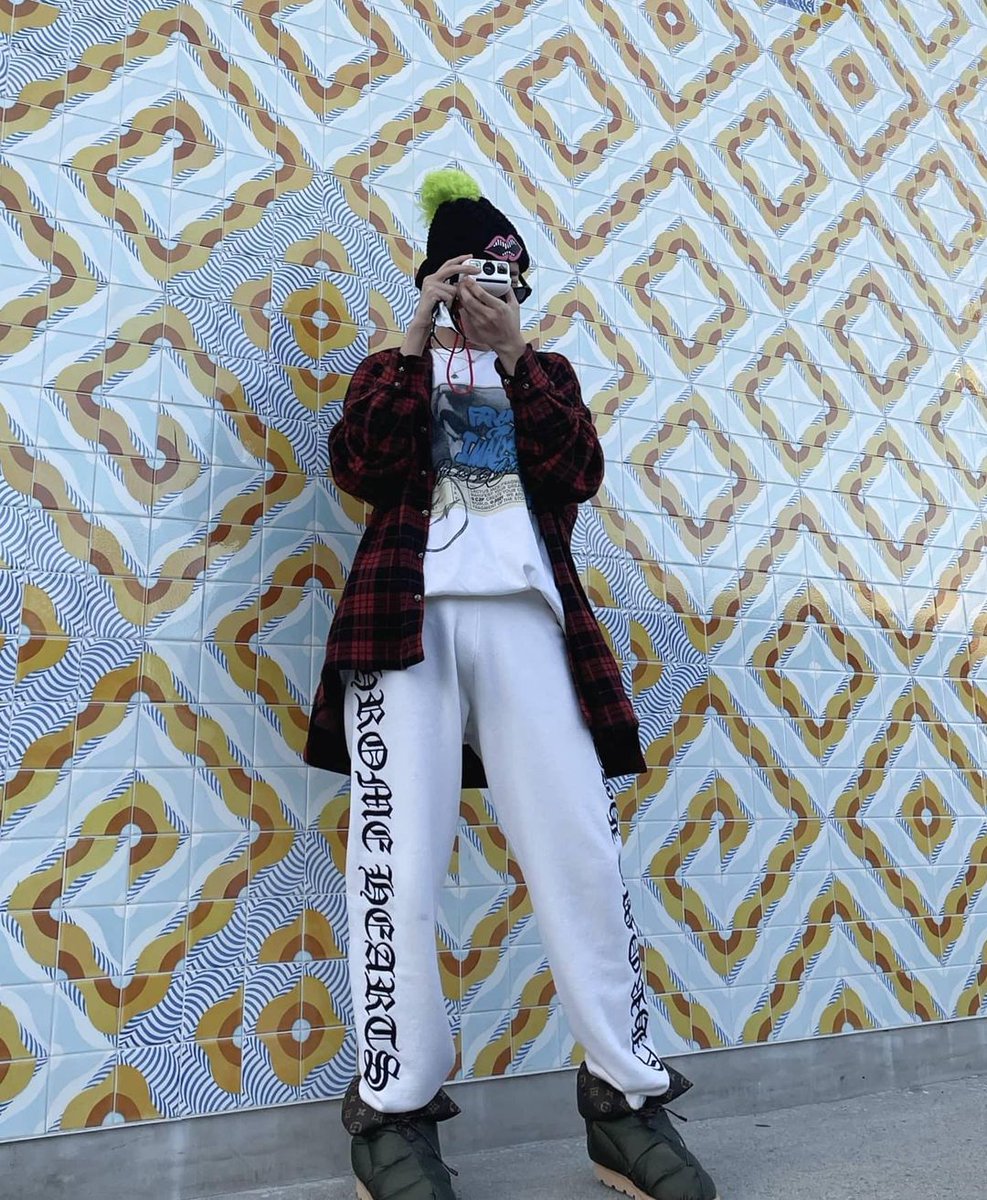 ZER0XBLACK's tweet photo. 211207 j-hope Instagram (1)
https://t.co/bKCKprySKA
#BTS #방탄소년단 @BTS_twt https://t.co/XJ4K4RpfqH