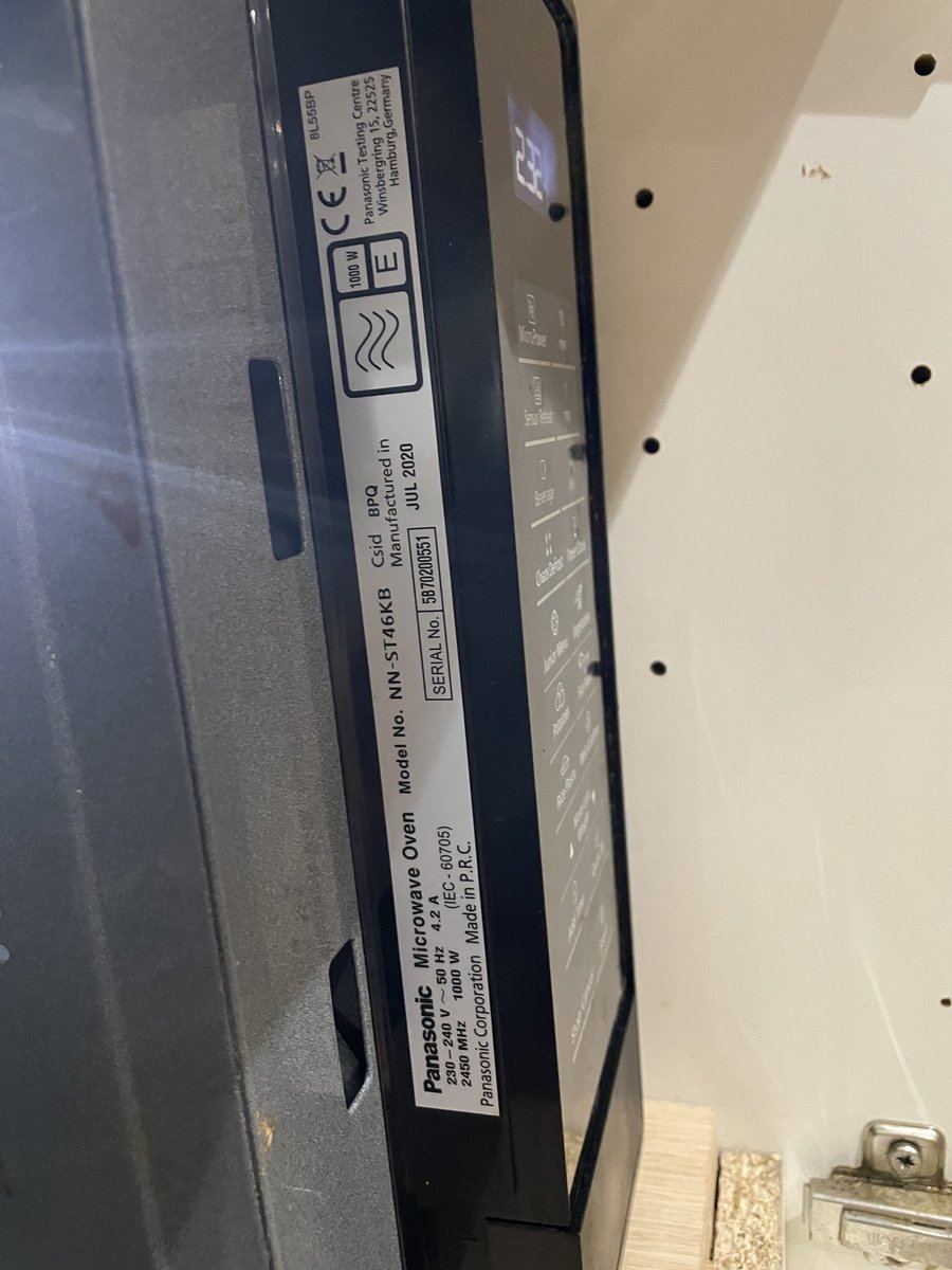 keavo's tweet photo. @PanasonicUK @keavette30 hi there Panasonic any reason why my microwave (around 2 years old) should start to fire up  with this damage inside ? https://t.co/f5XhfnrIqn