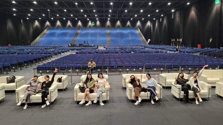 binigyogallery's tweet photo. rehearsals https://t.co/M0ykRcX7u8