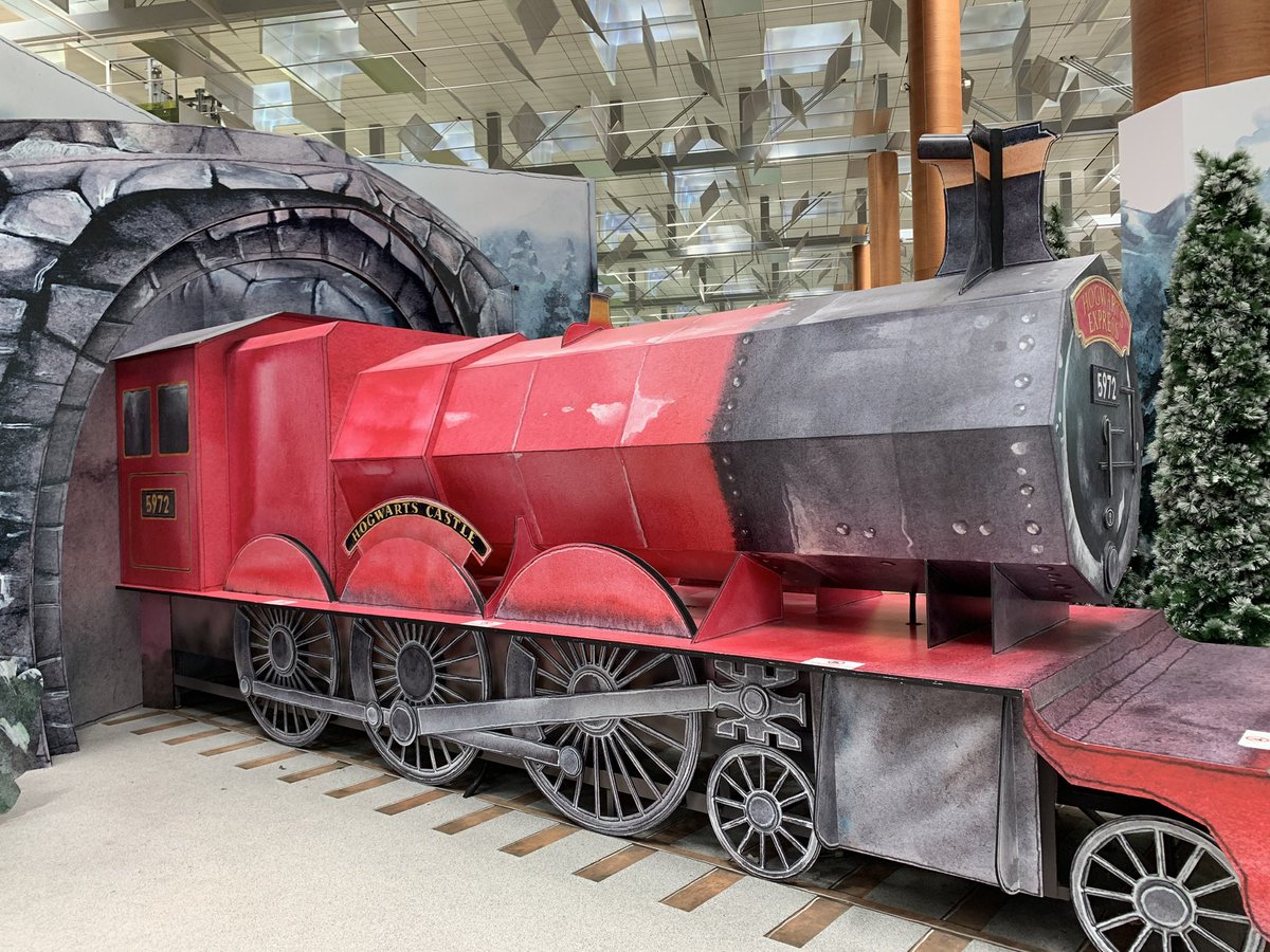 MattLinWrites's tweet image. My favorite part about writing Contemporary is setting it in real-life places. 

My current WIP is set in Singapore and I’m excited to write about Changi Airport and draw from my own personal experience! The most beautiful airport I’ve been to ❤️

#WritingCommunity #MethodWriter