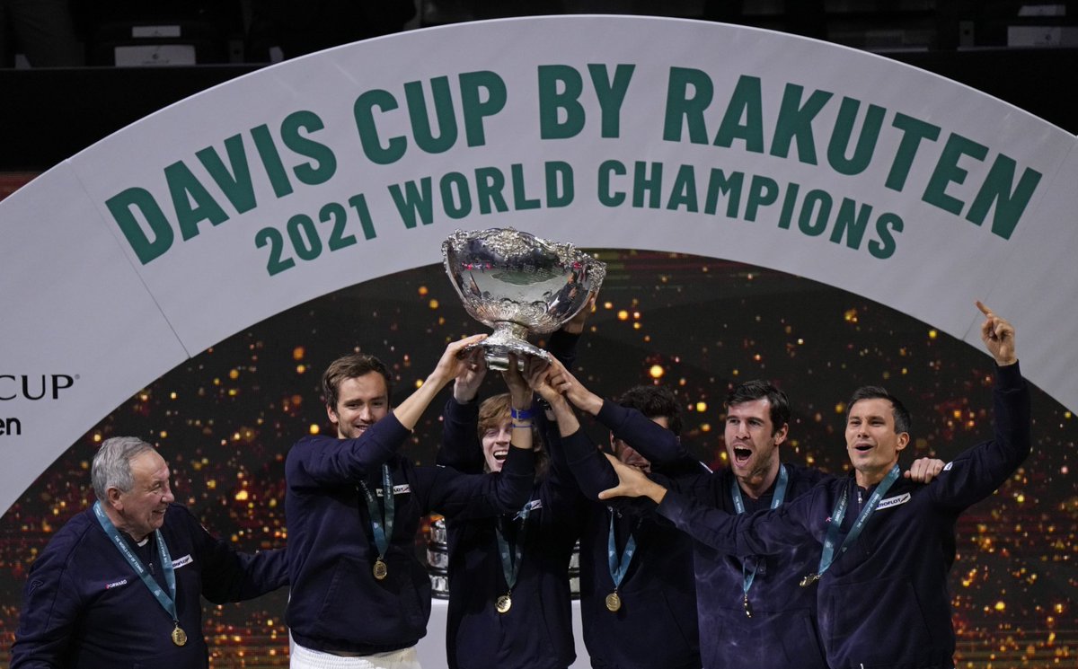 BreakPointPod's tweet photo. π¨ NEW SHOW TONIGHT π¨
Last one for the year from us, and it's a big one!
πΎ Special guest Ellen Perez
πΎ The year in review
πΎ #AusOpen latest
πΎ Benoit of the YEAR
Coming at ya later this evening.
#BreakPointPod #Tennis https://t.co/BSQoPqoHss