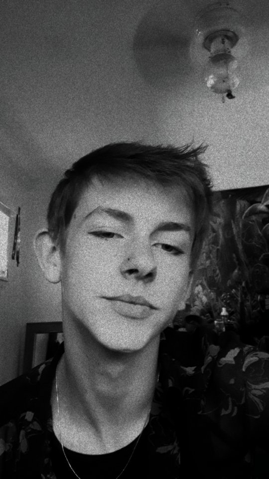 JpLovecraft__'s tweet photo. A little face reveal ig 🤣 https://t.co/Ob4cMSv6mr