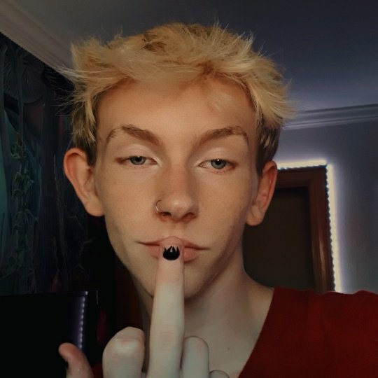 JpLovecraft__'s tweet photo. A little face reveal ig 🤣 https://t.co/Ob4cMSv6mr