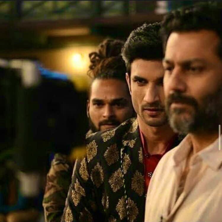 SeaOfMuscovy's tweet photo. Lag ja gale ki phir
Ye hasin raat ho na ho
Shayad phir is janam main
Mulakat ho na ho..!! 
🌷💫🦋🙏🏻💞🔱✨
@itsSSR and @Abhishekapoor 
Bachha with his #Chief 
#3YearsOfSushantAsMansoor 
#SushantSinghRajput 
#3YearsOfKedarnath https://t.co/ff8b1Yrpkn