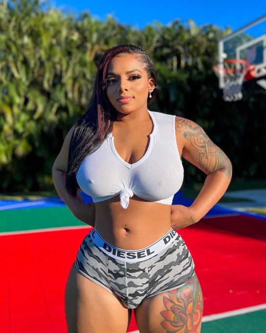 Put me in coach https://t.co/Win0ZjUpyv