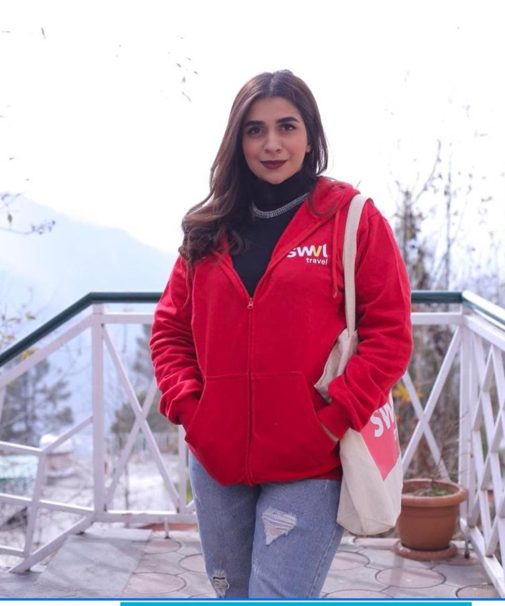SadiqaNizami's tweet photo. Just saw the influencers like @FizzahRajput from KLI travel to Nathiagali with @swvlPakistan in hiaces/coasters! So easy how you can book a whole coaster, BRV or even a Hiace! Winter will be more fun now. 🙌🏼 #SwvlTravel https://t.co/OiNRn3f4vO