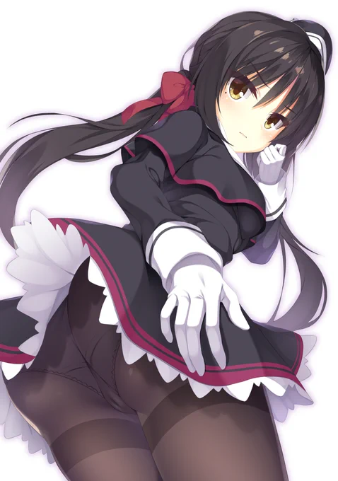 七海ちゃんの特務制服を着たナツメさん 