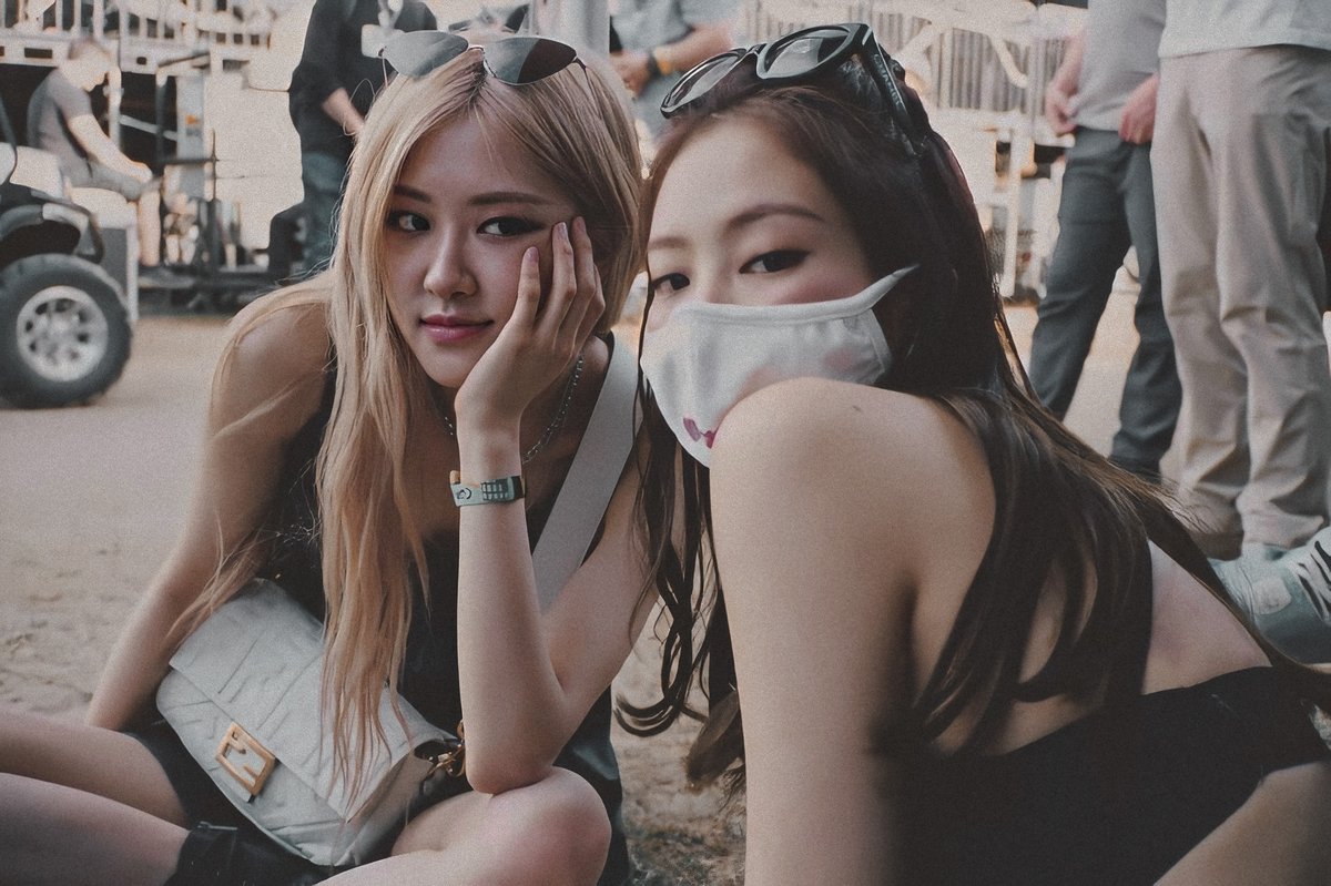 chncults's tweet photo. missing you guys so much https://t.co/HZXq7HGbEq