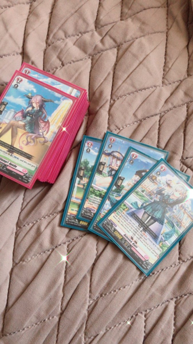 keippuccino_'s tweet photo. got a bunch of triple rare foiling cards for my main decks!!! also bought a new starter deck to try! they're beautiful 🤩 

#cardfightvanguard #bastion #seraphsnow #lyricalmonasterio #kairi #tcgworld #TCG https://t.co/6MCsh7T7gL