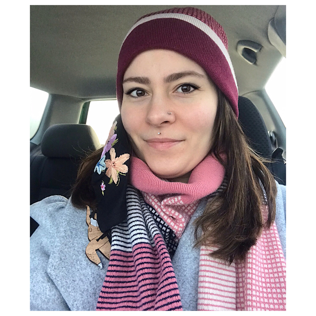 It’s Find A Maker Week <a href="/find/">find</a>.amaker by <a href="/craftfestival/">クラフトフェス</a> so I thought I introduce myself again: 
🧶I’m Szilvia from @knitluxe_studio, nice to meet you all! 
🧶 I started my little indie biz at the end of 2019- (great timing:)
🧶 I love supporting fellow makers and purchase