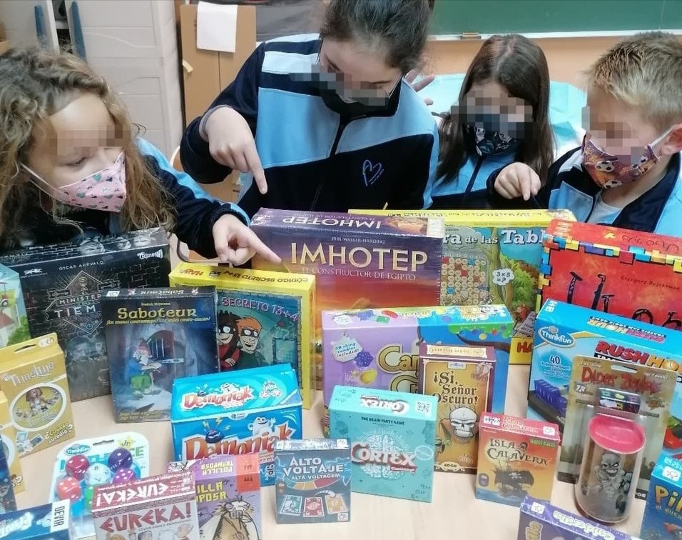 Luis de Mena tweet media