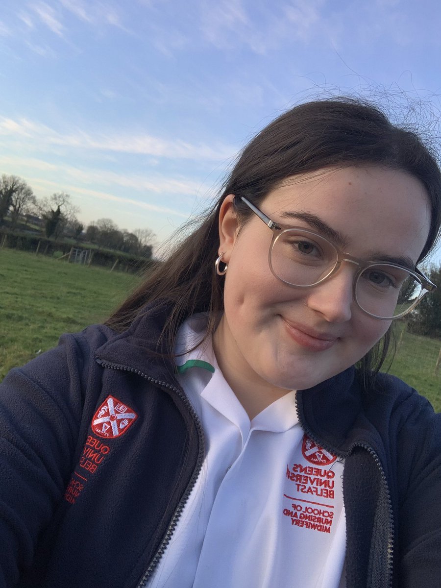 SSAS2SC's tweet photo. Hi! My name’s Sophia, I’m 19. I’ve come straight from school to QUB to study adult nursing. I’ve a goldren retriver and 2 kittens, which I adore! I also LOVE Christmas!🎄I look forward to sharing the journey to self-care, alongside the other girls!💖 #qub #strut2selfcare https://t.co/phLa3WQPI8