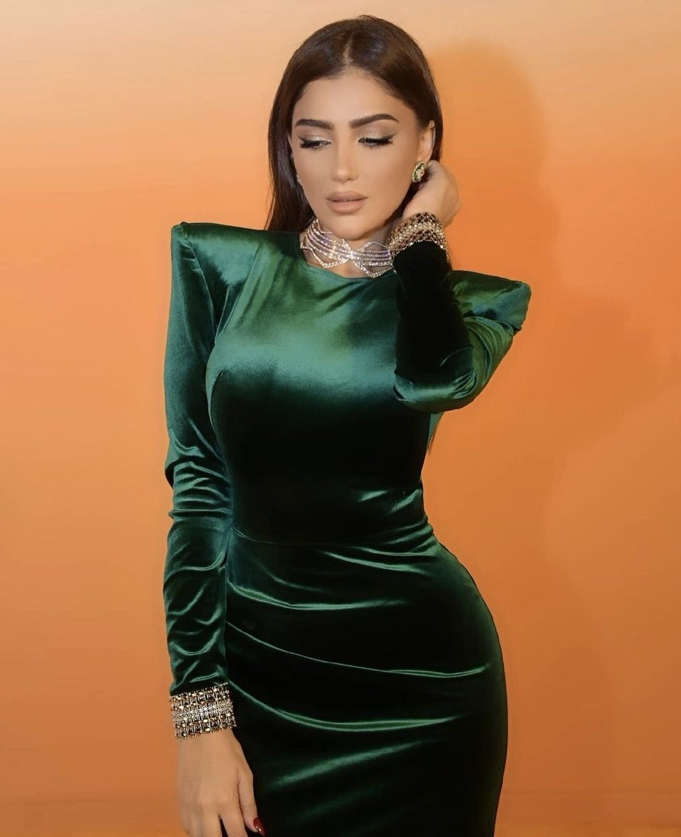 ajmalmagazine's tweet photo. #Celebrities and influencers attending the unveiling of the #magnificia @Bulgariofficial collection in #Dubai.

نجمات ومشاهير خلال حفل إطلاق أحدث مجموعة #مجوهرات لبولغري في دبي والتي تسمى #مانييفيكا.

#ajmalmagazine #bulgari #jewelry https://t.co/r5RvMB0D86