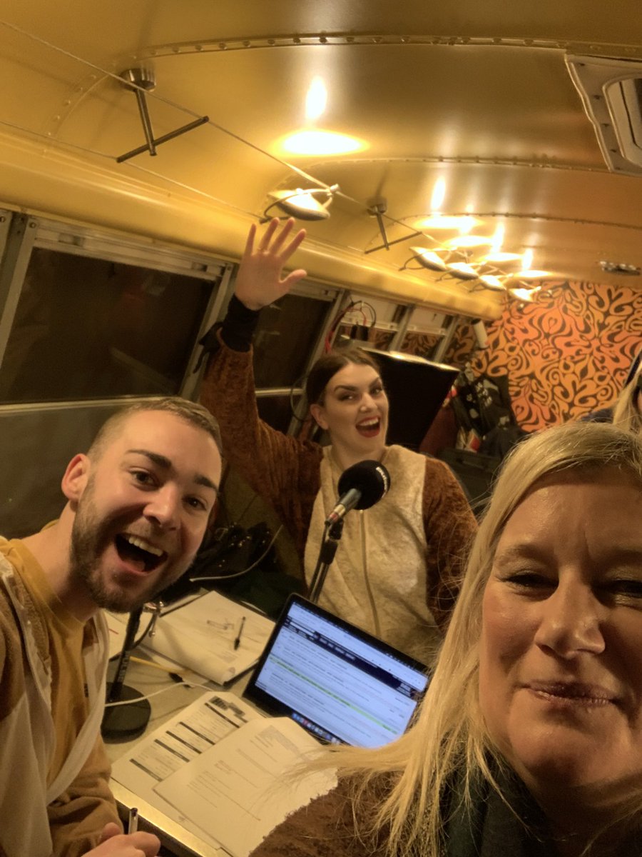 Early morning shenanigans with <a href="/WoodysWonders/">Amanda Shaw</a> <a href="/RosieMadison/">Rosie Madison</a> &amp; <a href="/DannyMylo/">Danny Mylo</a> for @Pulse1Radio Mission for Christmas #fillthebustour #missionchristmas