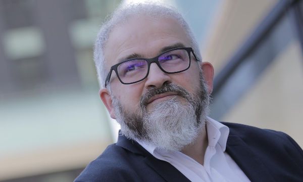 AxiCom_Italy's tweet photo. Massimo Carlotti (@CyberArk): utilizzando l'IA pragmatica la RPA può semplificare un'ampia gamma di attività intellettive svolte in ambiente digitale con grande velocità e precisione, permettendo ai lavoratori di concentrarsi su operazioni di alto valore

https://t.co/EiwjbuyZGs https://t.co/vKsRGFoHeC