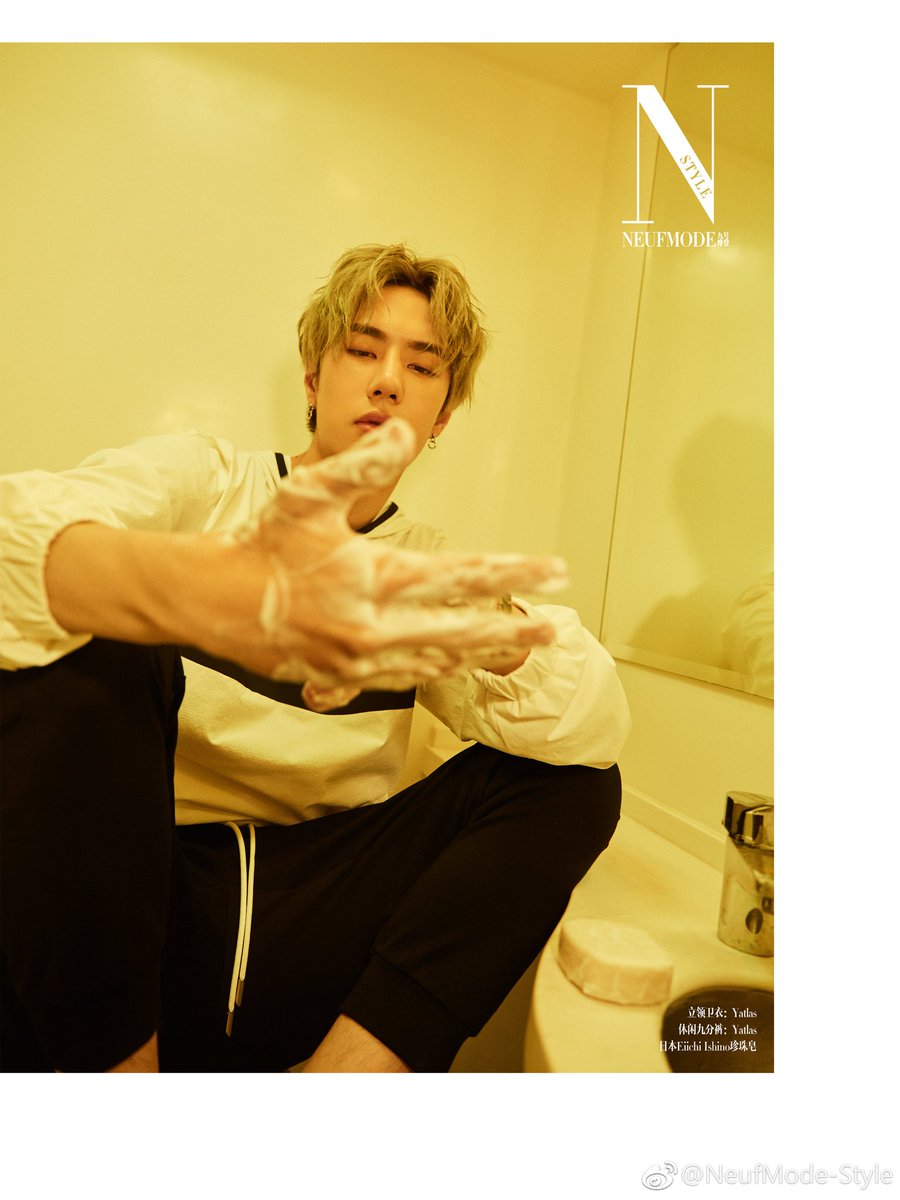 WangYibo_India's tweet photo. Yibo photoshoot for Neufmode(2018)!

Hottiee Baby🔥😘

#WangYibo #王一博 #WangYibo王一博 #왕이보 #WYB #Yibo  #ワンイーボー #หวังอี้ป๋อ  #WangYiboIndia https://t.co/dgumJoJKX7