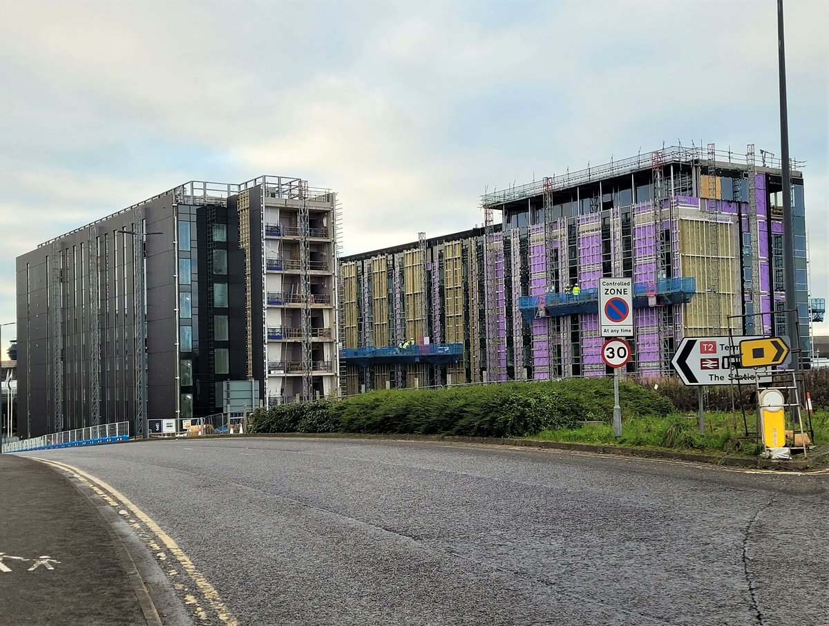 LongworthFacade's tweet image. On our project at Airport City in Manchester we are currently installing over 8000m2 of Equitone Natura and Linea rainscreen, including supporting Nvelope framing, Rockwool insulation and Corofil cavity fire barriers, working for BCEGI

#equitone #rockwool #corofil #nvelope #SFS