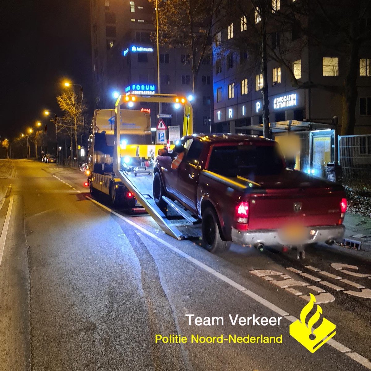 Teamverkeer_NN's tweet photo. Maandagavond het #rijbewijs #ingevorderd en voertuig #inbeslaggenomen van een 23 jarige bestuurder, welke 147 km/u reed, daar waar bij wegwerkzaamheden (tussen #Hoogkerk en #Groningen) een #snelheidsbeperking van 70 km/u gold. Gecorrigeerd een overschrijding van 72 km/u. #TVNN https://t.co/vnExjNlbu5
