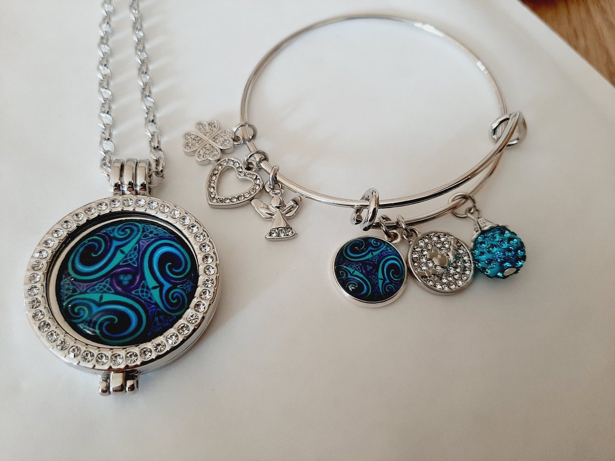 Sí Jewellery tweet media