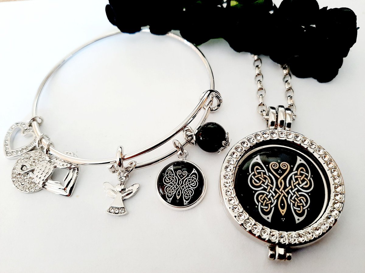 Sí Jewellery tweet media