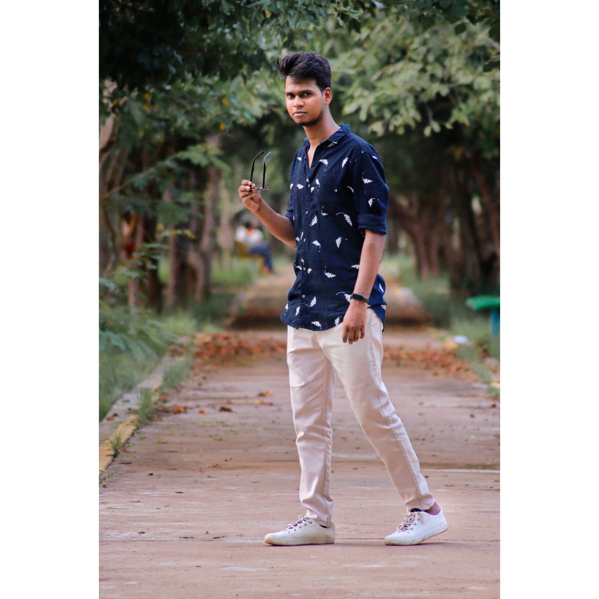 Shanshanthan001's tweet photo. #NewShot #NewPhoto #shanshanthan #shan #shanthan #glasses #parks #shanshanthan

@Shanshanthan001 https://t.co/x51BUnFw40