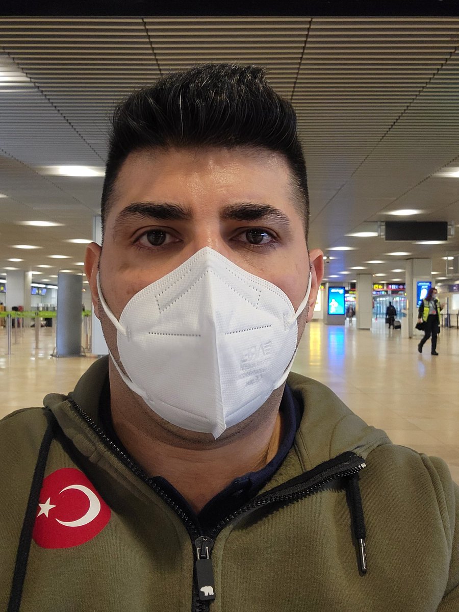 slmsyk15's tweet photo. YENİ BAŞARI HİKAYELERİ YAZMAYA GELDİĞİMİZ MADRİD'TEN BU SEFER MUTSUZ AYRILIYORUZ..DÜNYAYI SARAN KORONA BELASI TAKIMIMIZIN YAKASINI https://t.co/UwNmXh4emLĞLIK OLSUN.YARIM KALAN HİKAYE ELBET BİRGÜN TAMAMLANACAK..🇹🇷🇹🇷🇹🇷 https://t.co/3LaLf9ZQaY