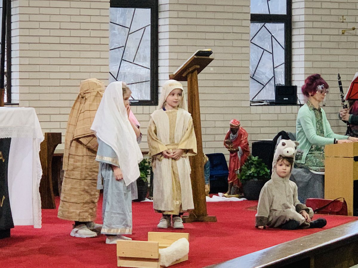 Wonderful to see our <a href="/SJC_Infants/">Infants | St John's College, Cardiff</a> <a href="/SJC_Nursery/">Nursery | St John's College, Cardiff</a> performing their Tableau at St Cadoc’s Church 🎄🎶⛪️